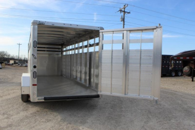 New 2023 Sundowner Trailer 20' Stock Trailer