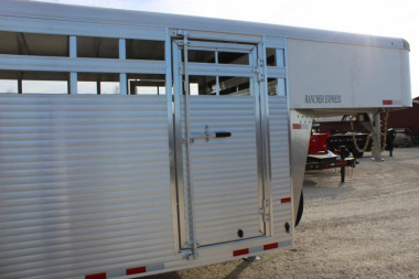 New 2023 Sundowner Trailer 20' Stock Trailer