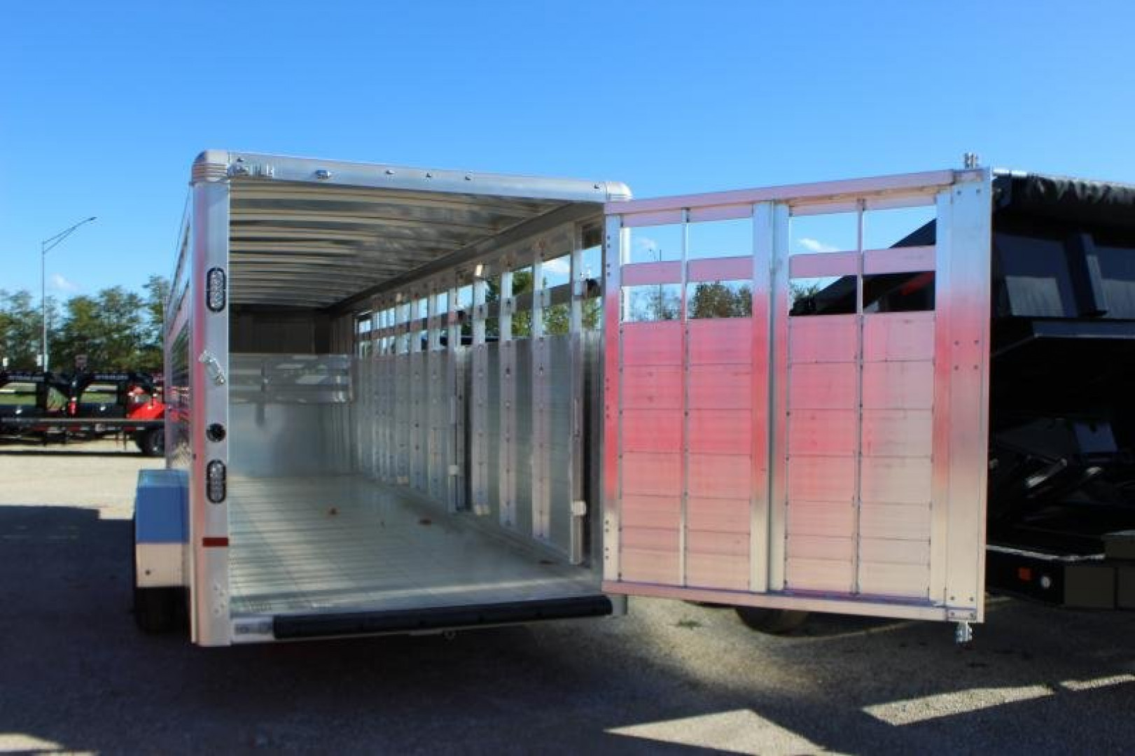 New 2024 Sundowner 24' Rancher Express Trailer