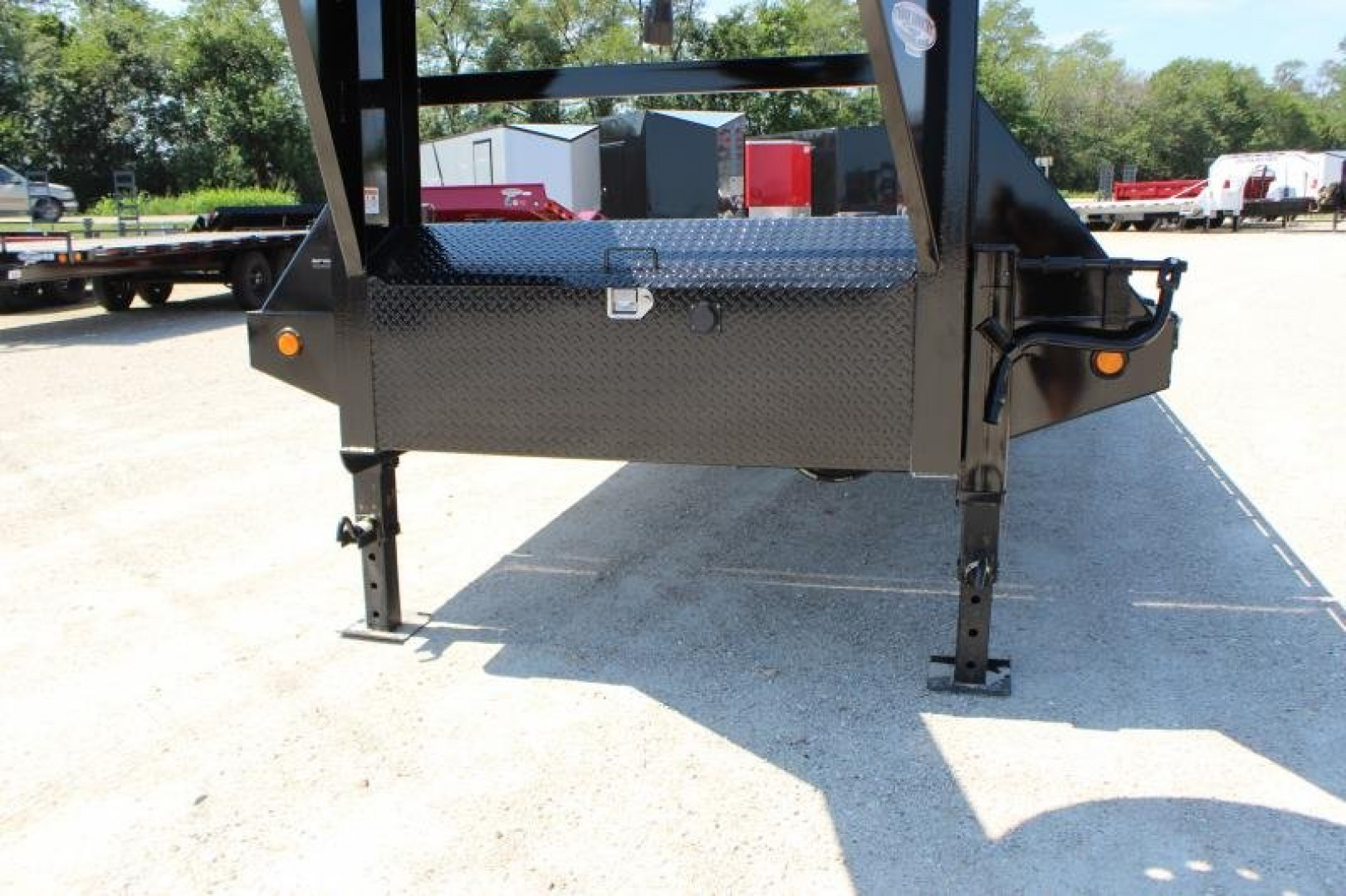 New 2024 PJ Trailers 102" x 24' Gooseneck Deckover Tilt (T8) Deckover Trailer