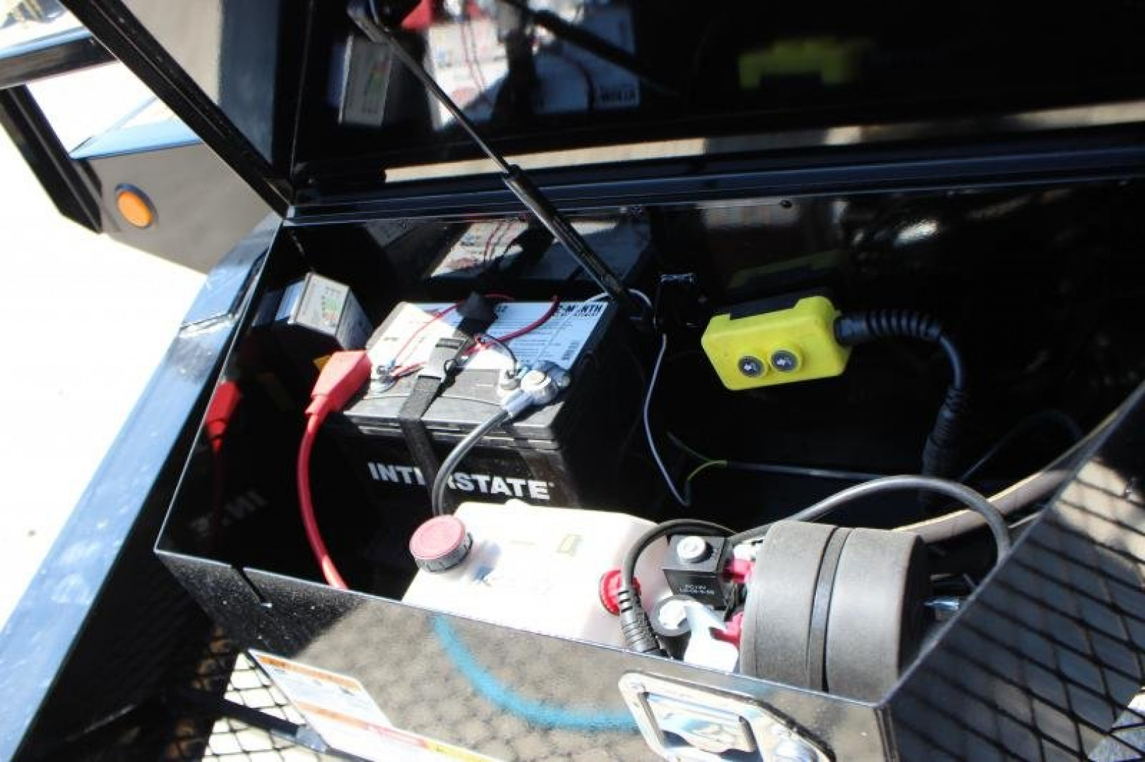 New 2024 PJ Trailers 102" x 24' Deckover Tilt (T8) Deckover Trailer