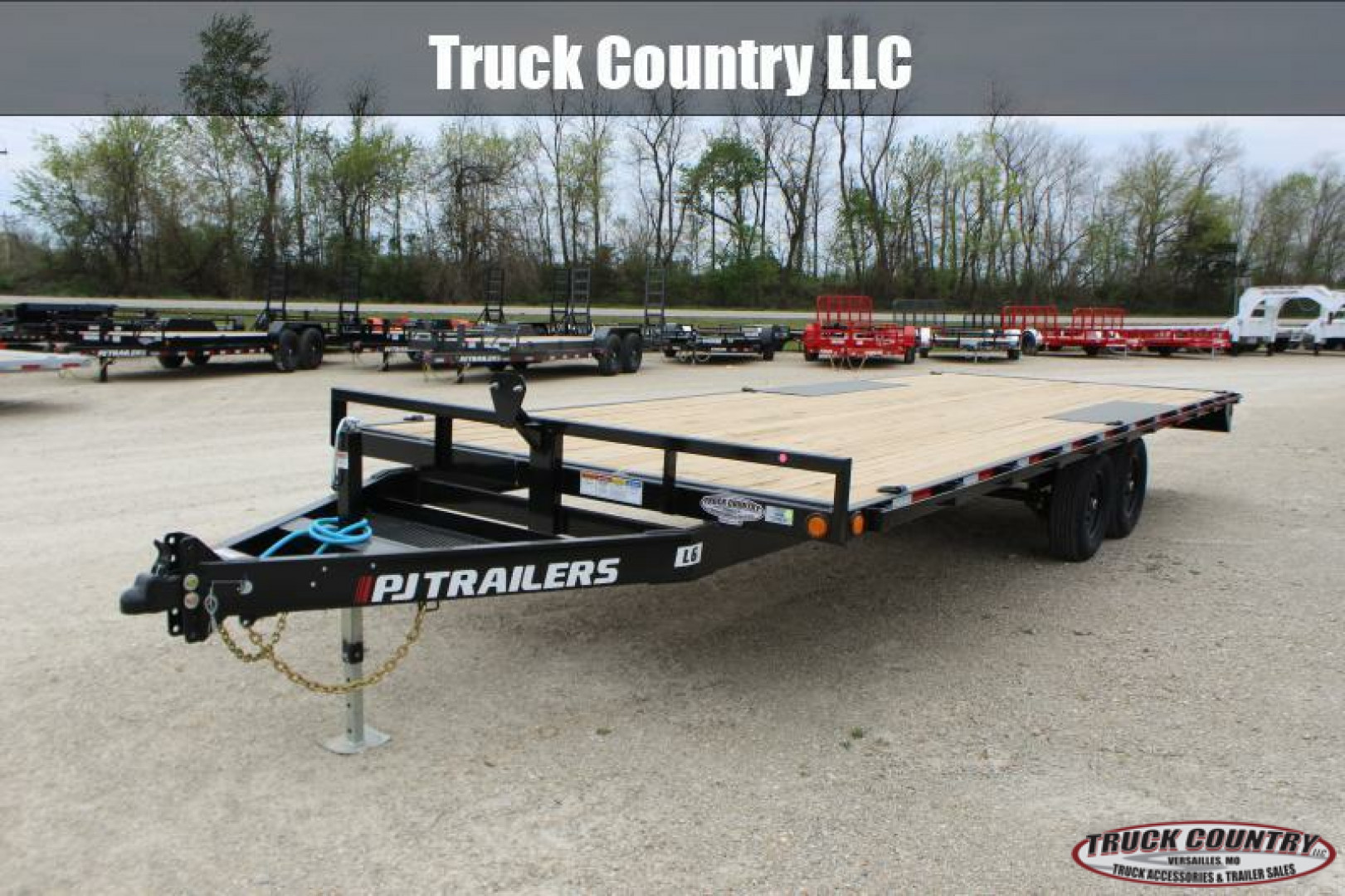 New 2023 PJ Trailers 101" x 22' L6 Deckover Trailer
