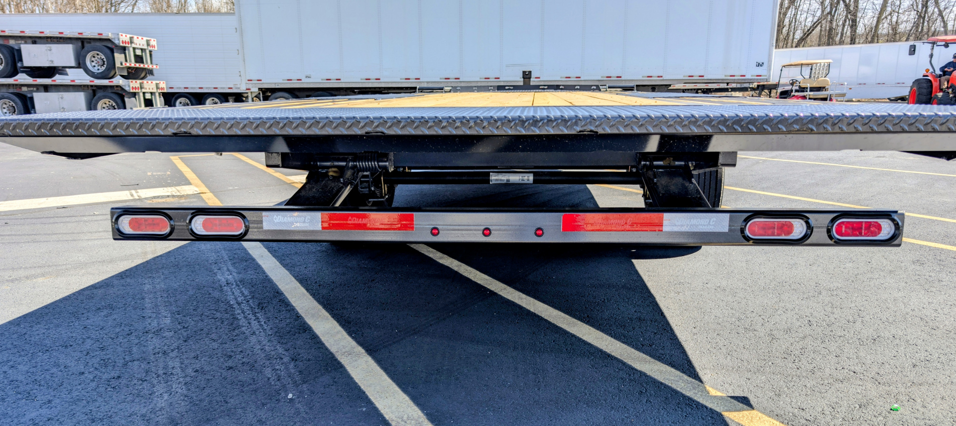New DET 208-22' Deckover 18K (GVWR) Tilt Equipment Trailer
