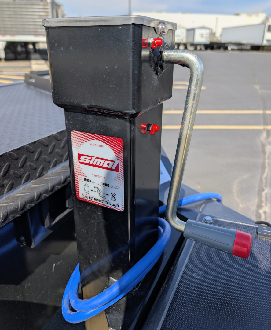 New DET 208-22' Deckover 18K (GVWR) Tilt Equipment Trailer
