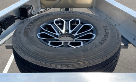 New TIMPTE 1626 Heavy Duty Aluminum Gooseneck Deck Over Equipment Trailer 26'x102" 16K GVWR, Spare