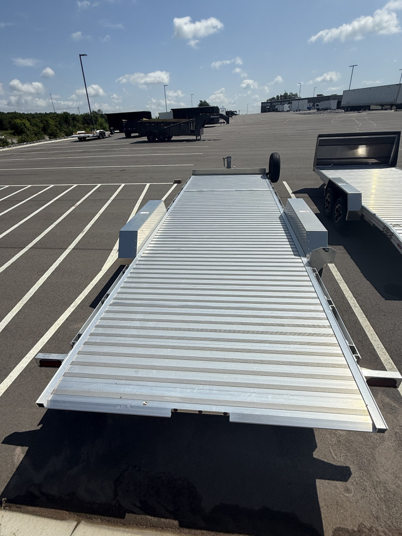 New Timpte 1624 Aluminum Tilt 16,000lb (GVWR) Equipment Trailer