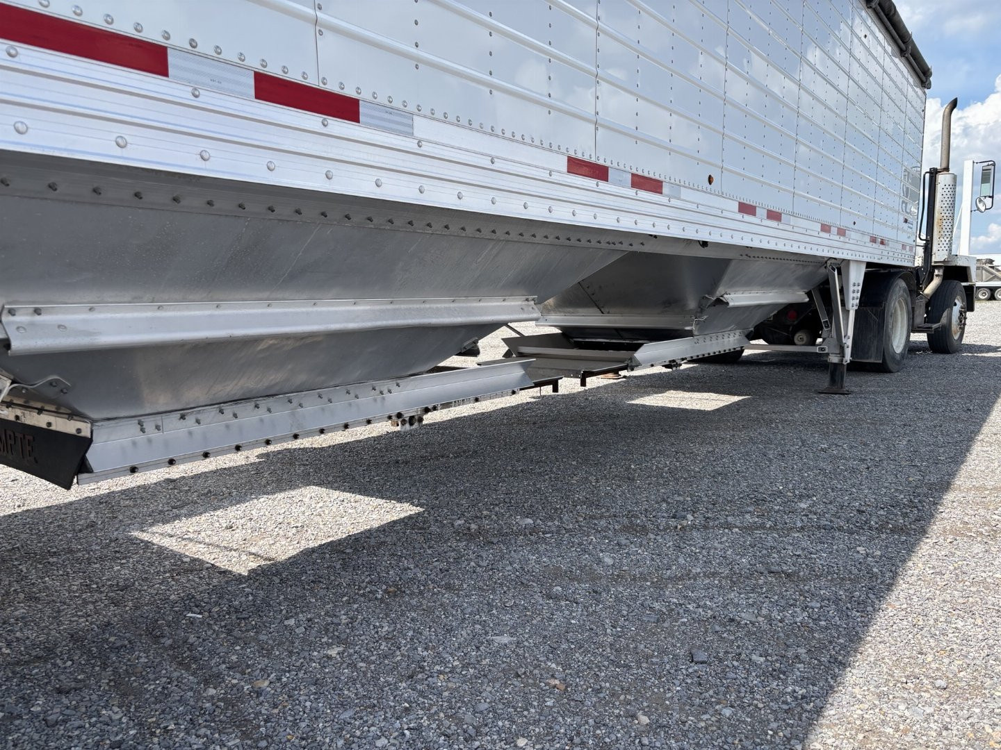 Used 2023 Timpte 42x96x78 Hi Flow Hopper Trailer