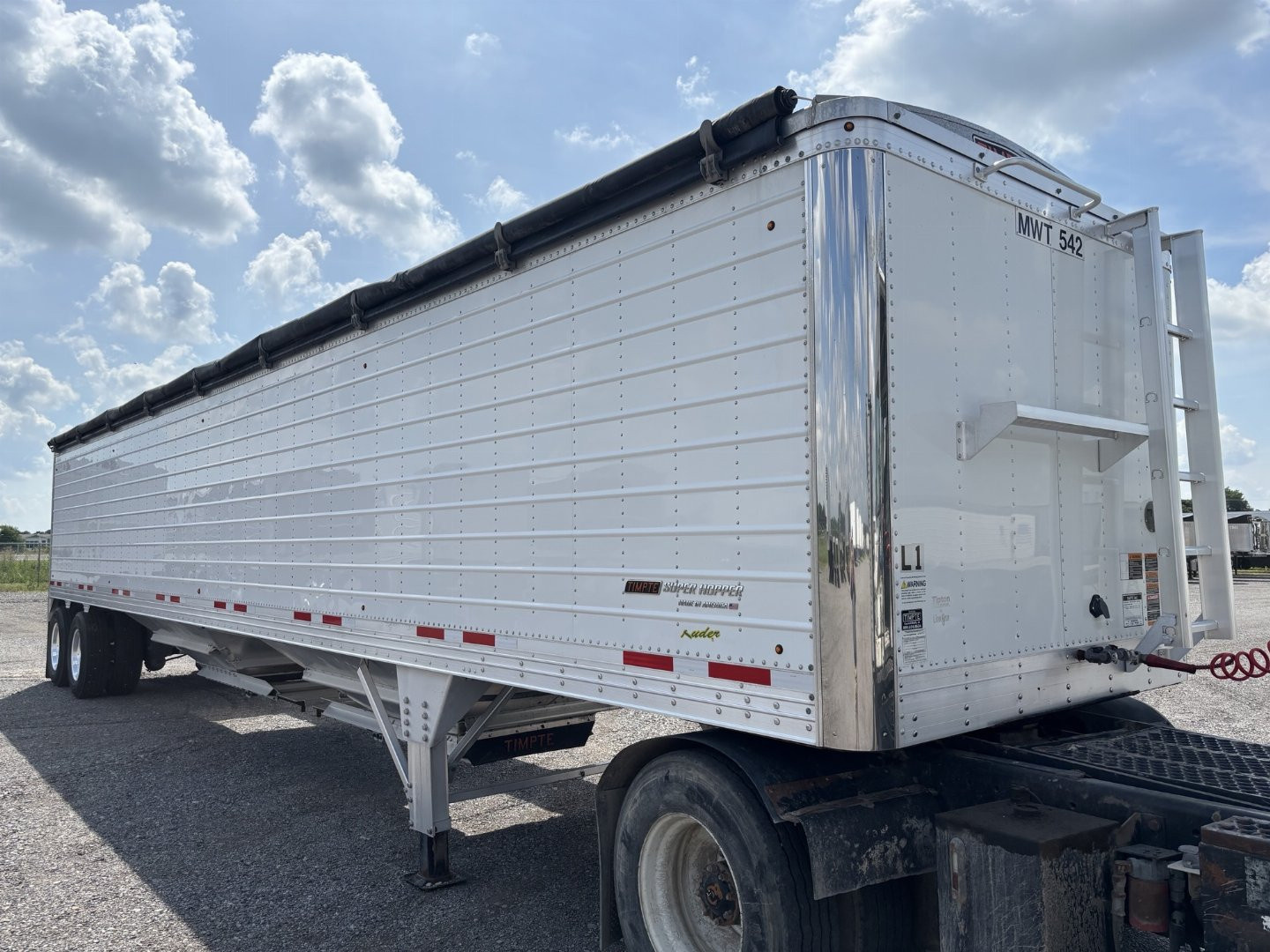 Used 2023 Timpte 42x96x78 Hi Flow Hopper Trailer
