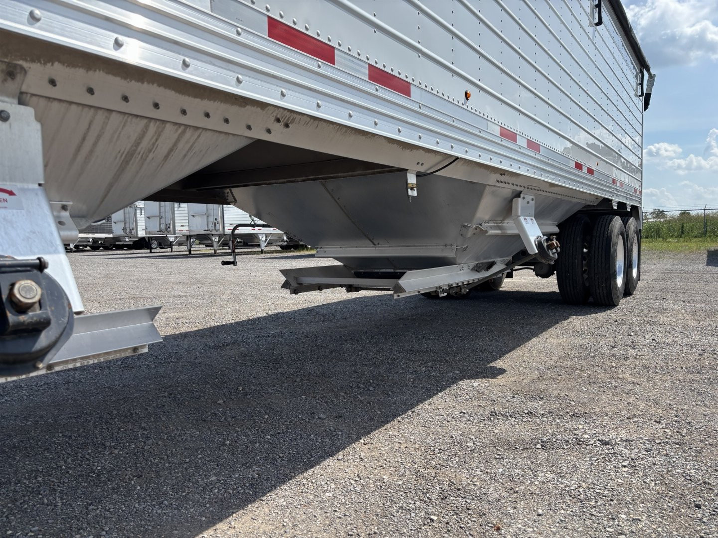 Used 2023 TIMPTE 42x96x78 Hi Flow Tubs Hopper Trailer - Electric Tarp