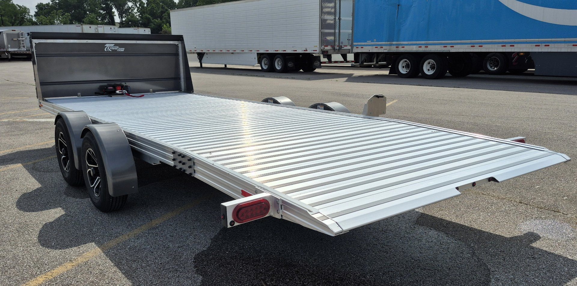 New Timpte EZ720 All Aluminum Deck lowering 7,000lb (GVWR) Car Hauler