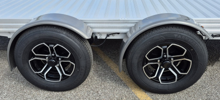 New Timpte EZ720 All Aluminum Deck lowering 7,000lb (GVWR) Car Hauler
