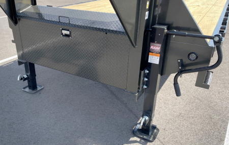 New Maxx-D GSX 20+5 Gooseneck Flatbed Trailer: Maxx-D-Out Ramps, Spare, 17.5 Tires, 18K GVWR