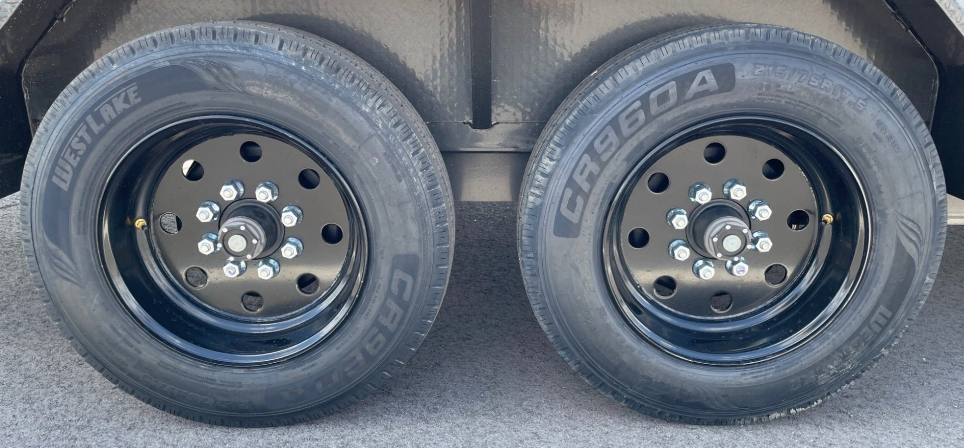 New MAXX-D G8X 24' Gooseneck Gravity Tilt Equipment Trailer 18,000 GVWR, 17.5 Tires, 8K Torsion Axles, Spare