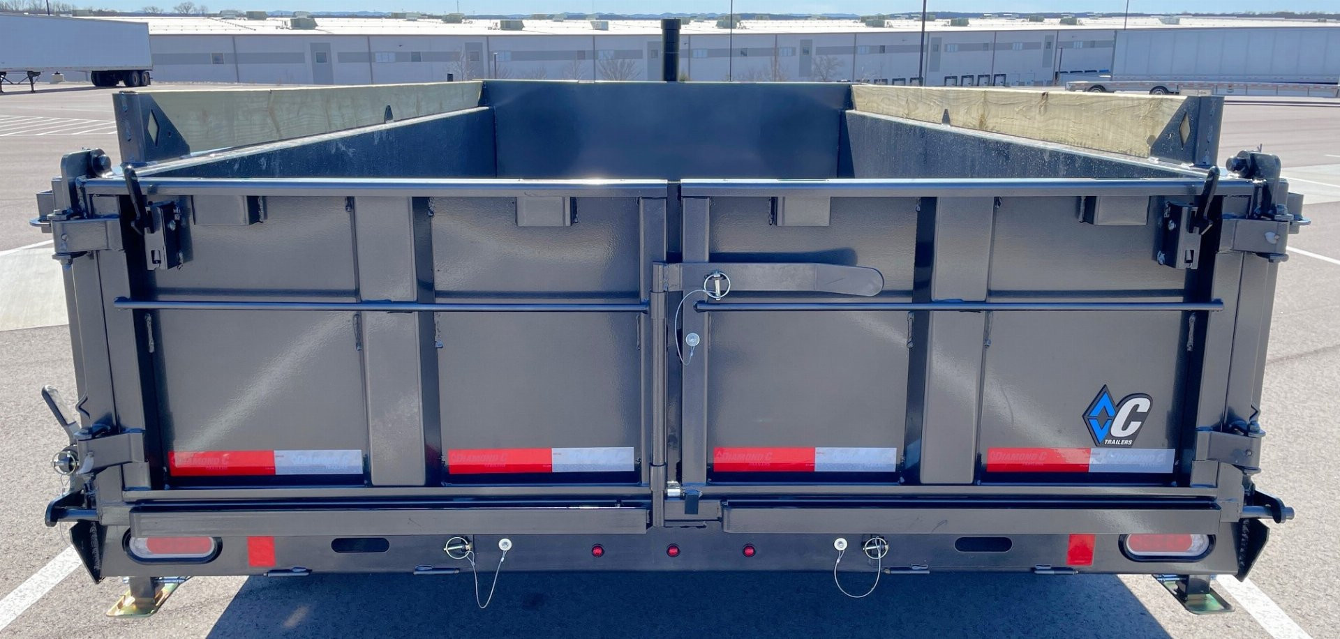 New Diamond C 14' LPT-207 Dump Trailer: 14,900 GVWR , Spare, Ramps, Solar, 24" Sides