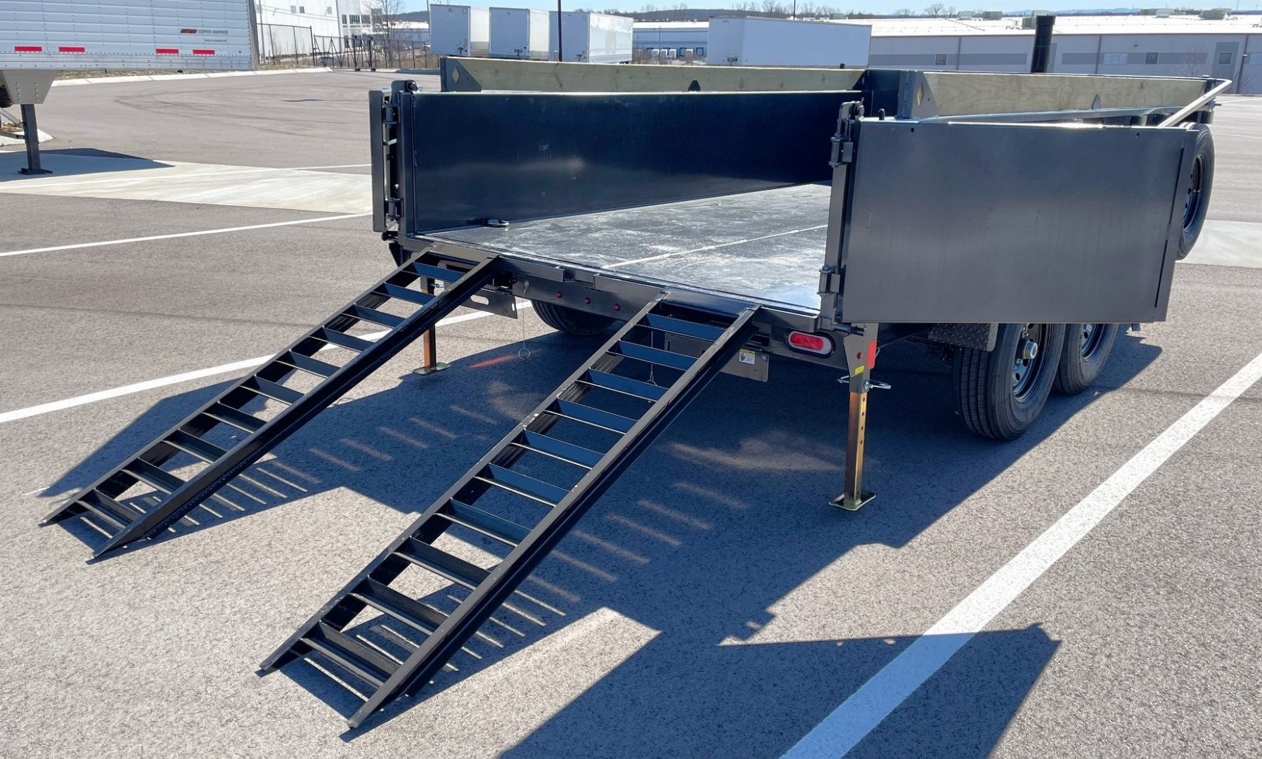 New Diamond C 14' LPT-207 Dump Trailer: 14,900 GVWR , Spare, Ramps, Solar, 24" Sides