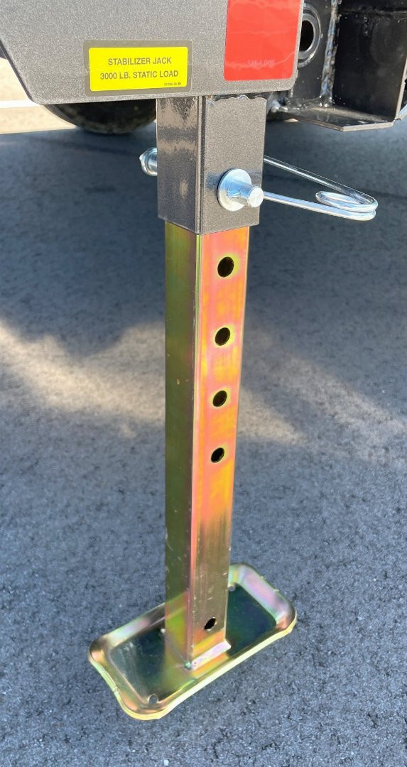 New Diamond C 14' LPT-207 Dump Trailer: 14,900 GVWR , Spare, Ramps, Solar, 24" Sides