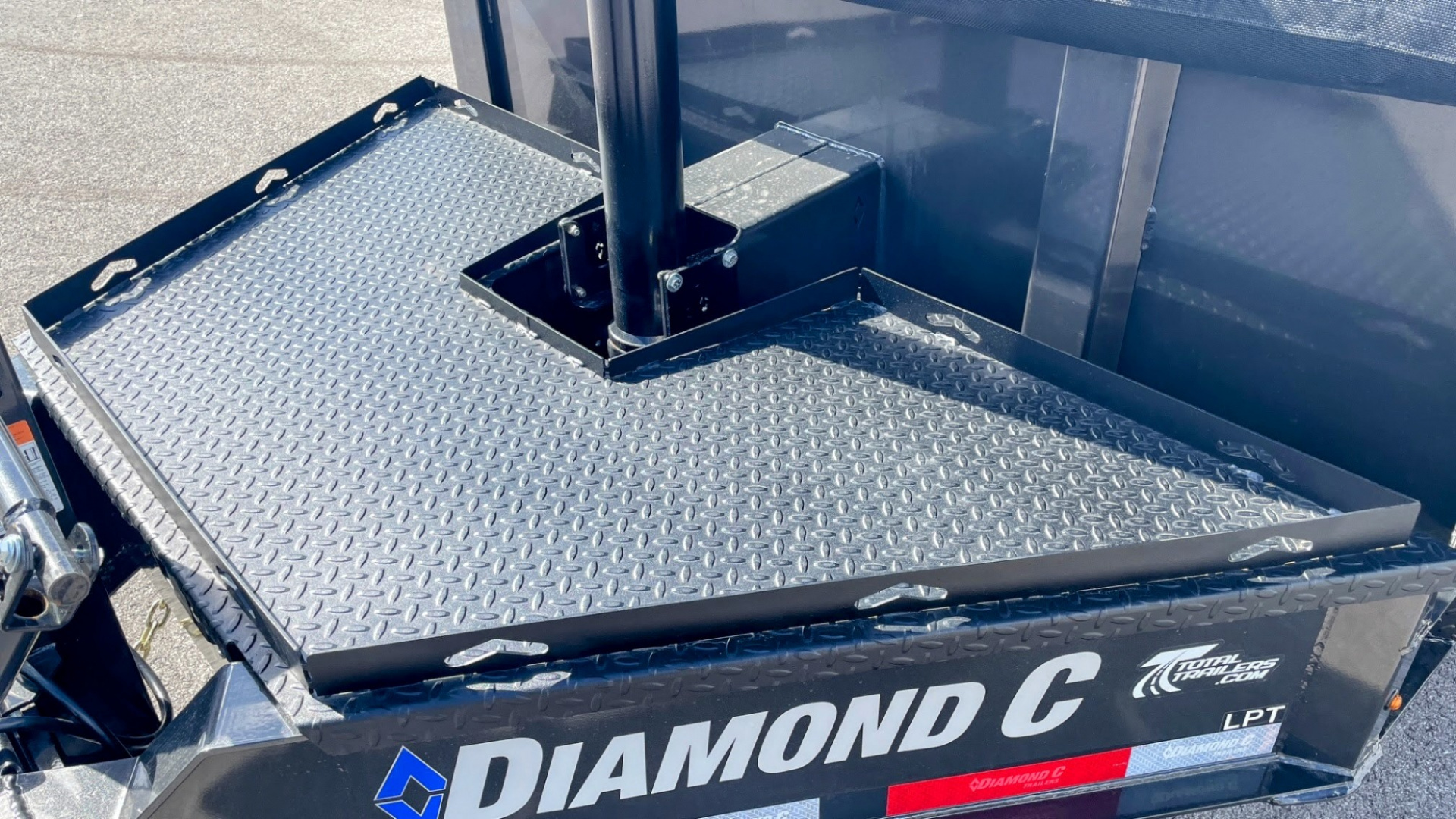 New Diamond C 14' LPT-207 Dump Trailer: 14,900 GVWR , Spare, Ramps, Solar, 24" Sides