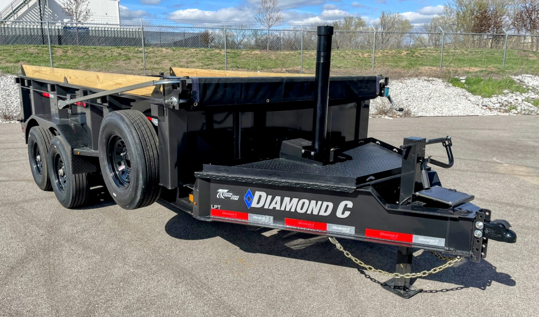 New Diamond C 14' LPT-207 Dump Trailer: 14,900 GVWR , Spare, Ramps, Solar, 24" Sides