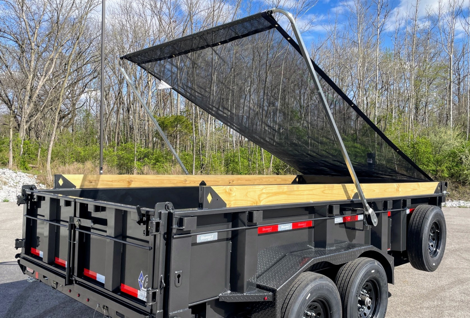 New Diamond C 14' LPT-207 Dump Trailer: 14,900 GVWR , Spare, Ramps, Solar, 24" Sides