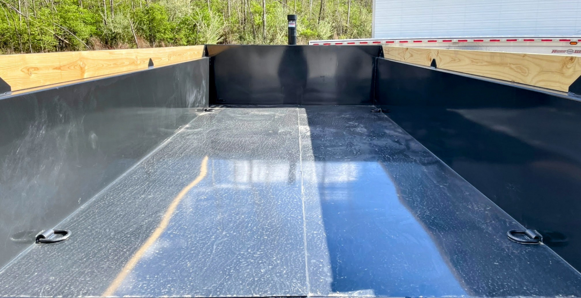 New Diamond C 14' LPT-207 Dump Trailer: 14,900 GVWR , Spare, Ramps, Solar, 24" Sides