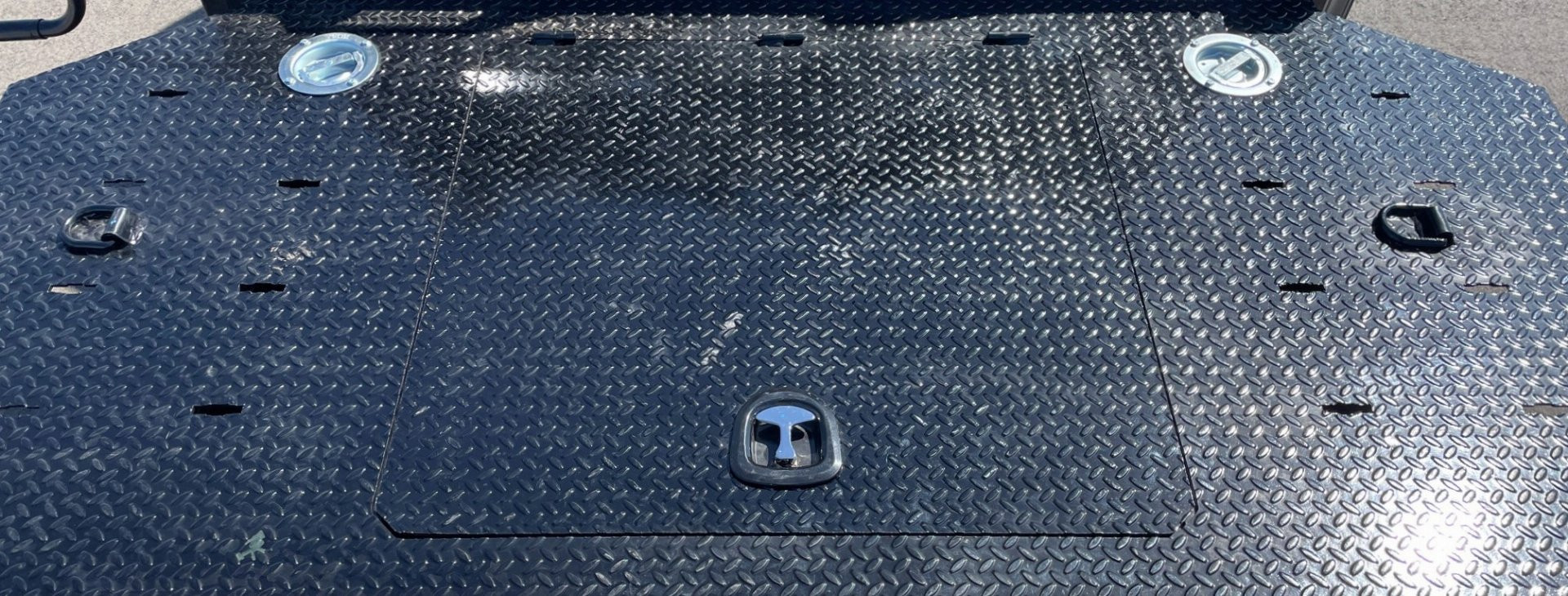 New Horizon HET 26'x102" Gooseneck Gravity Tilt Equipment Trailer 22,400 GVWR Drive Over Fenders