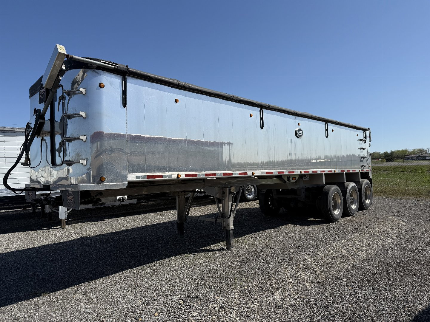 Used 2019 MAC 35' Dump Trailer w/ Electric Tarp