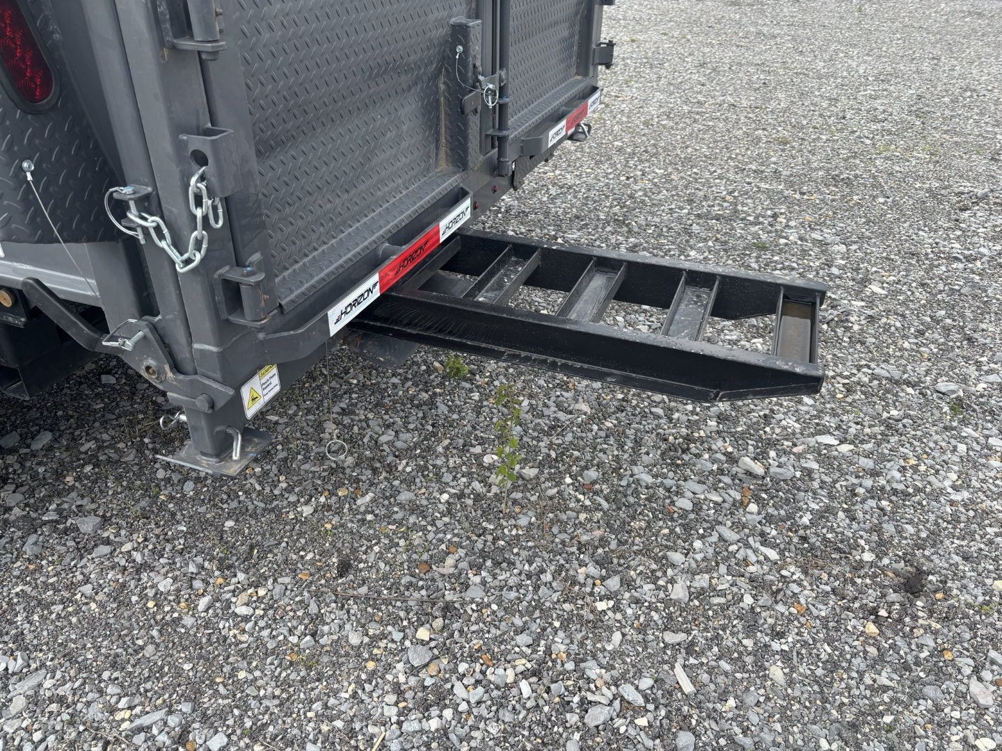 New Horizon 16' Dump Trailer 17,000LB, 36" Sides, 8K Axles, 7 Gauge Floor