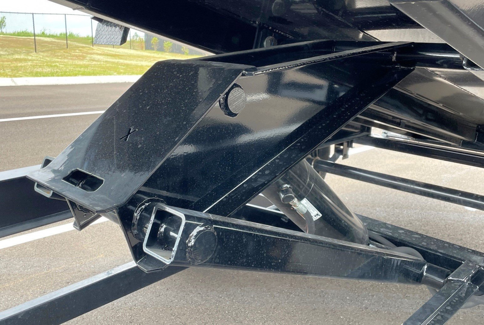 New Horizon Trailers HZ7-14' 14,000lb (GVWR) 14ply Tires, 24" Sides, Spare, Dump Trailer