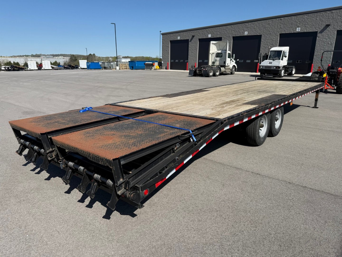 Used 2020 BJ's 25+5 x 102" Deckover Equipment Trailer 16,000 GVWR Mega Ramps