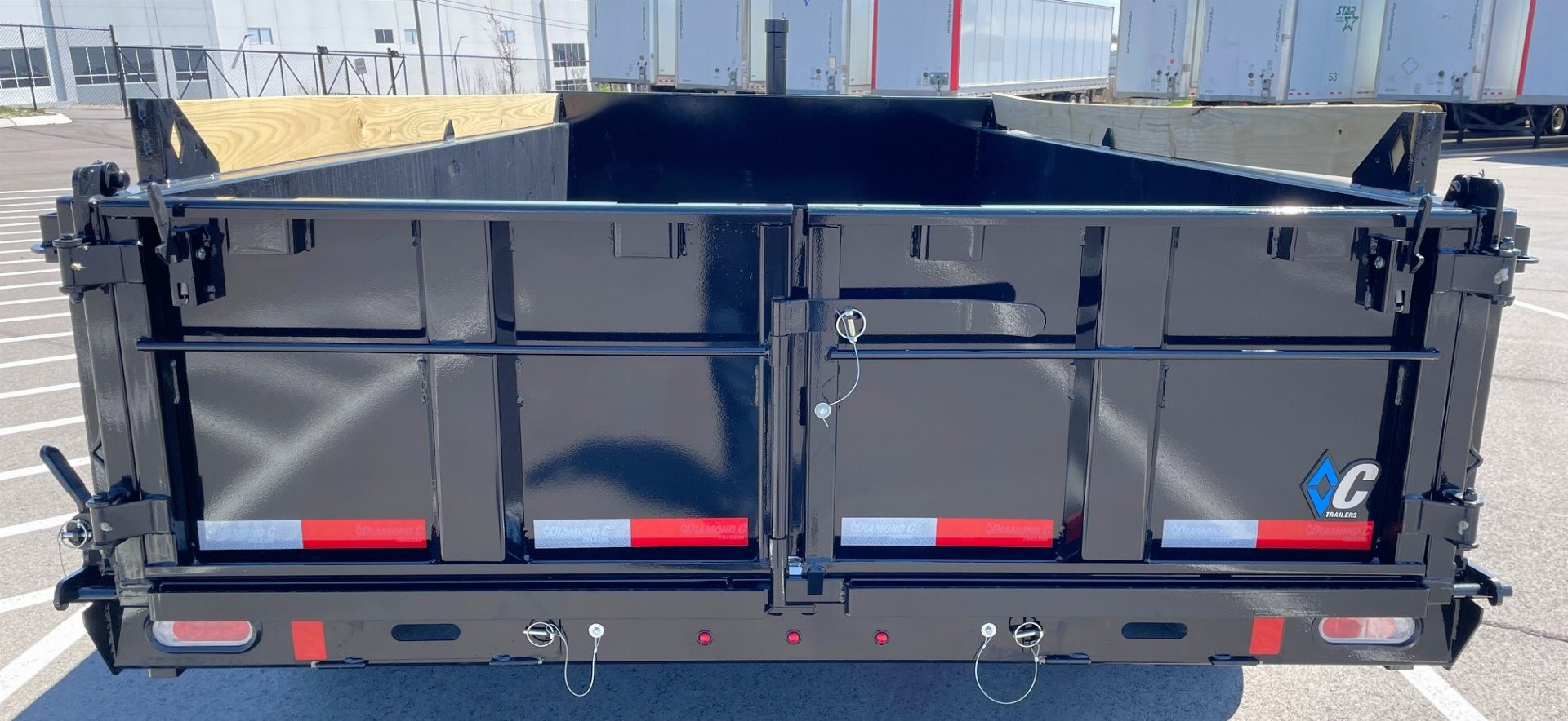 New Diamond C 14' LPT 207 Dump Trailer: 14,900 GVWR, SPARE, RAMPS, SOLAR