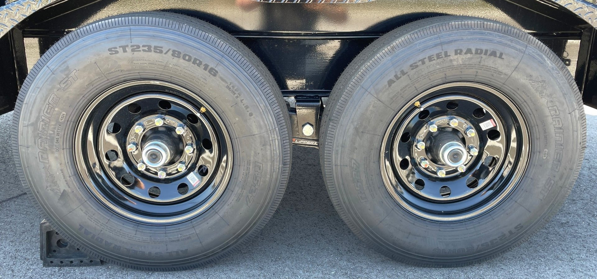 New Diamond C 14' LPT 207 Dump Trailer: 14,900 GVWR, SPARE, RAMPS, SOLAR