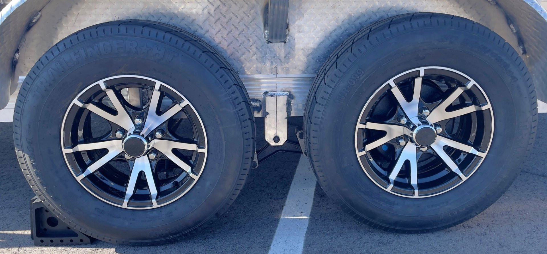 New Cherokee Aluminum 81" x 16' Tandem Axle Utility Trailer: 7000 GVWR, Aluminum Wheels, 42" Ramp Gate