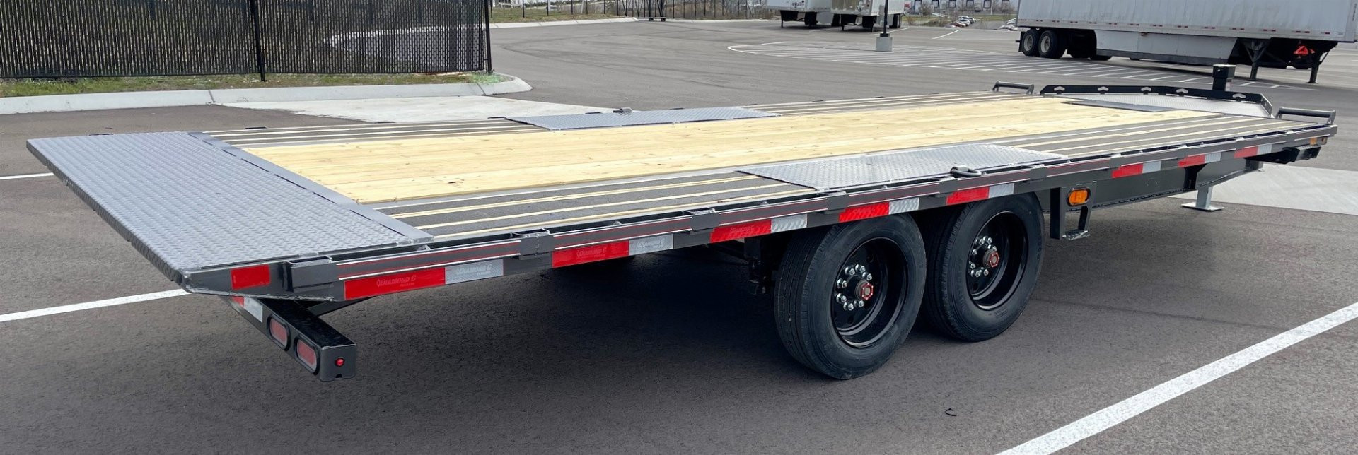 New Diamond C Trailers DET 22' Power Tilt Deck over Trailer 18,000LB, Non Skid Floor, 8K Axles, 17.5" Tires