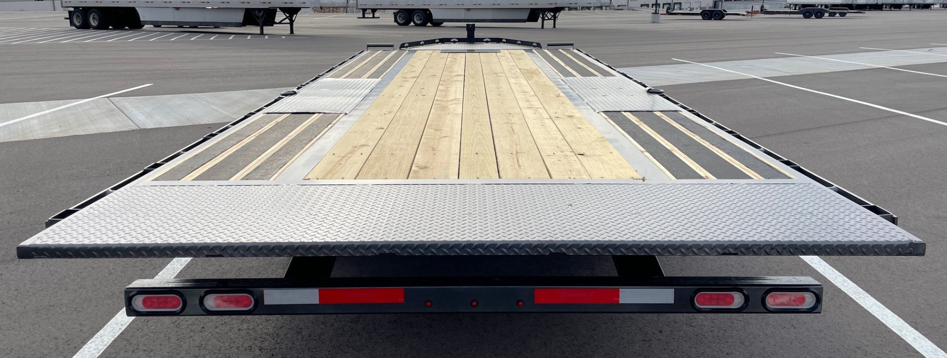 New Diamond C Trailers DET 22' Power Tilt Deck over Trailer 18,000LB, Non Skid Floor, 8K Axles, 17.5" Tires