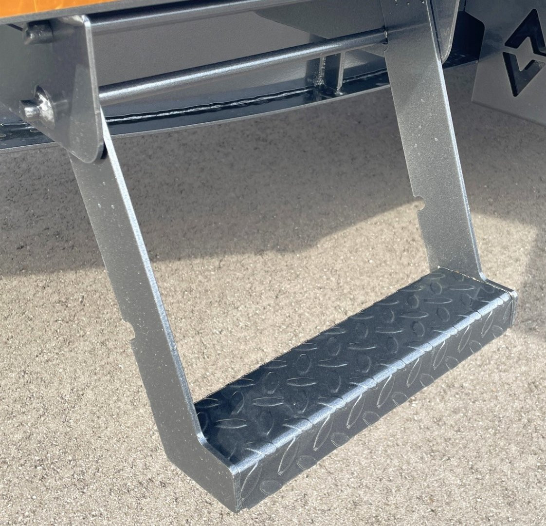 New Diamond C Trailers DET 22' Power Tilt Deck over Trailer 18,000LB, Non Skid Floor, 8K Axles, 17.5" Tires