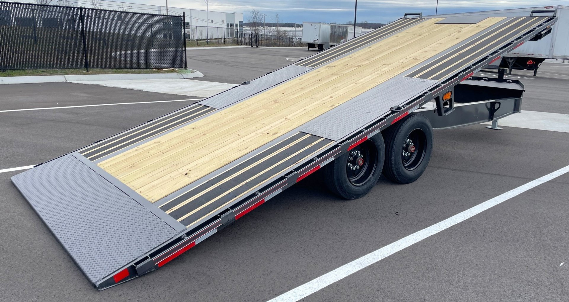 New Diamond C Trailers DET 22' Power Tilt Deck over Trailer 18,000LB, Non Skid Floor, 8K Axles, 17.5" Tires