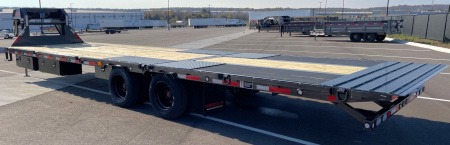 New MAXX-D YDX 102"x 34' Gooseneck Hydraulic Dove Flatbed Trailer 25,990 (GVWR) Wireless Remote, Spare