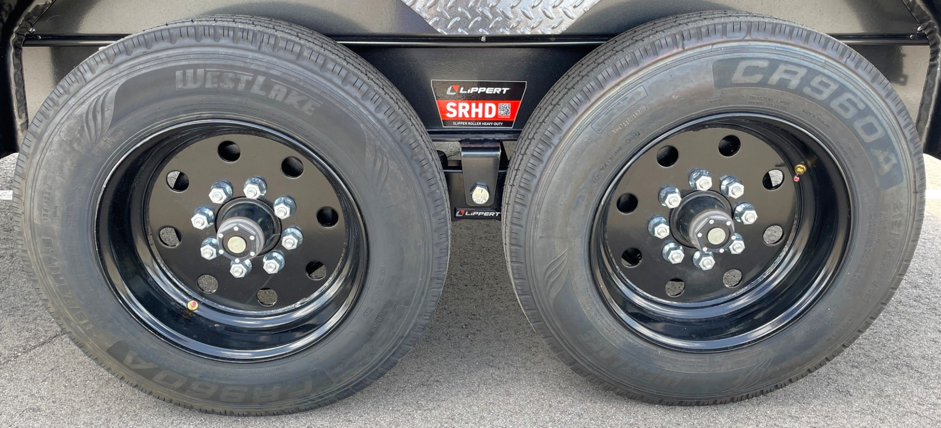 New Diamond C LPT 207 - GN 14' Dump Trailer -32" Sides, 16,000 GVWR, 17.5 Tires, Straight Axles