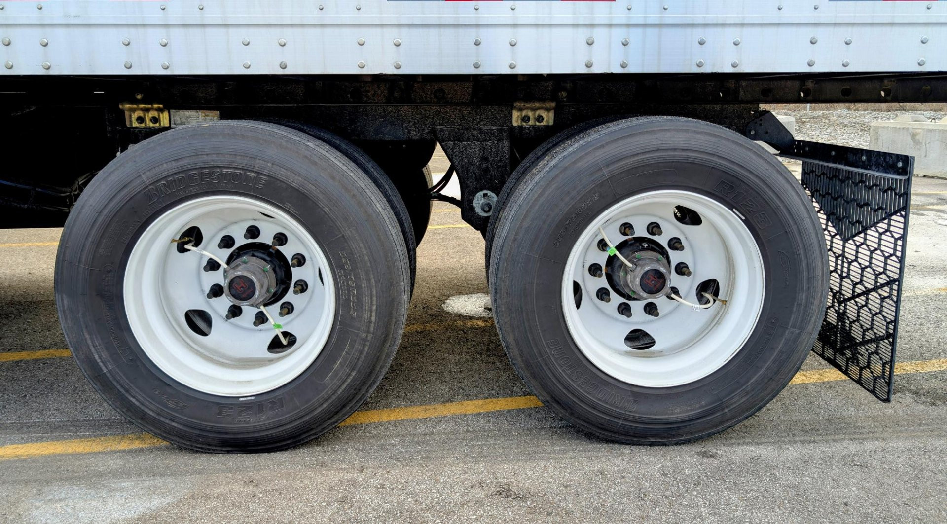 New 2027 Great Dane CS1 DRY VAN, 16" POST CENTER ***SALE OR RENT TO OWN