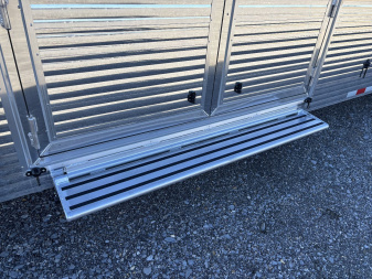 New CLEARANCE! Sundowner Trailers 48' 2 Car Hauler