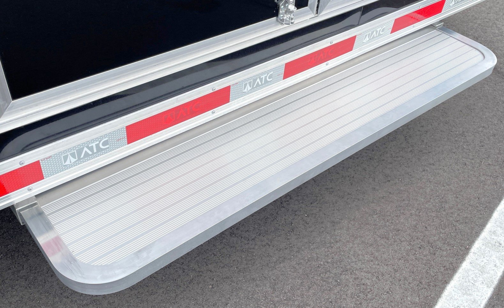 New ATC Rom 800 30' Aluminum Stacker