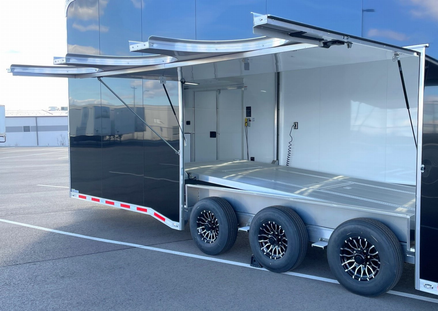 New ATC Rom 800 30' Aluminum Stacker