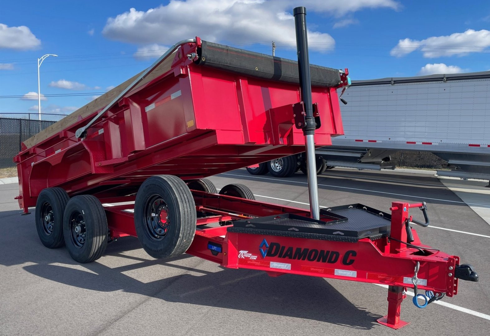 New 2025 Diamond C LPT-207 14' Red Dump Trailer -14900 GWVR, Spare, Solar Charger