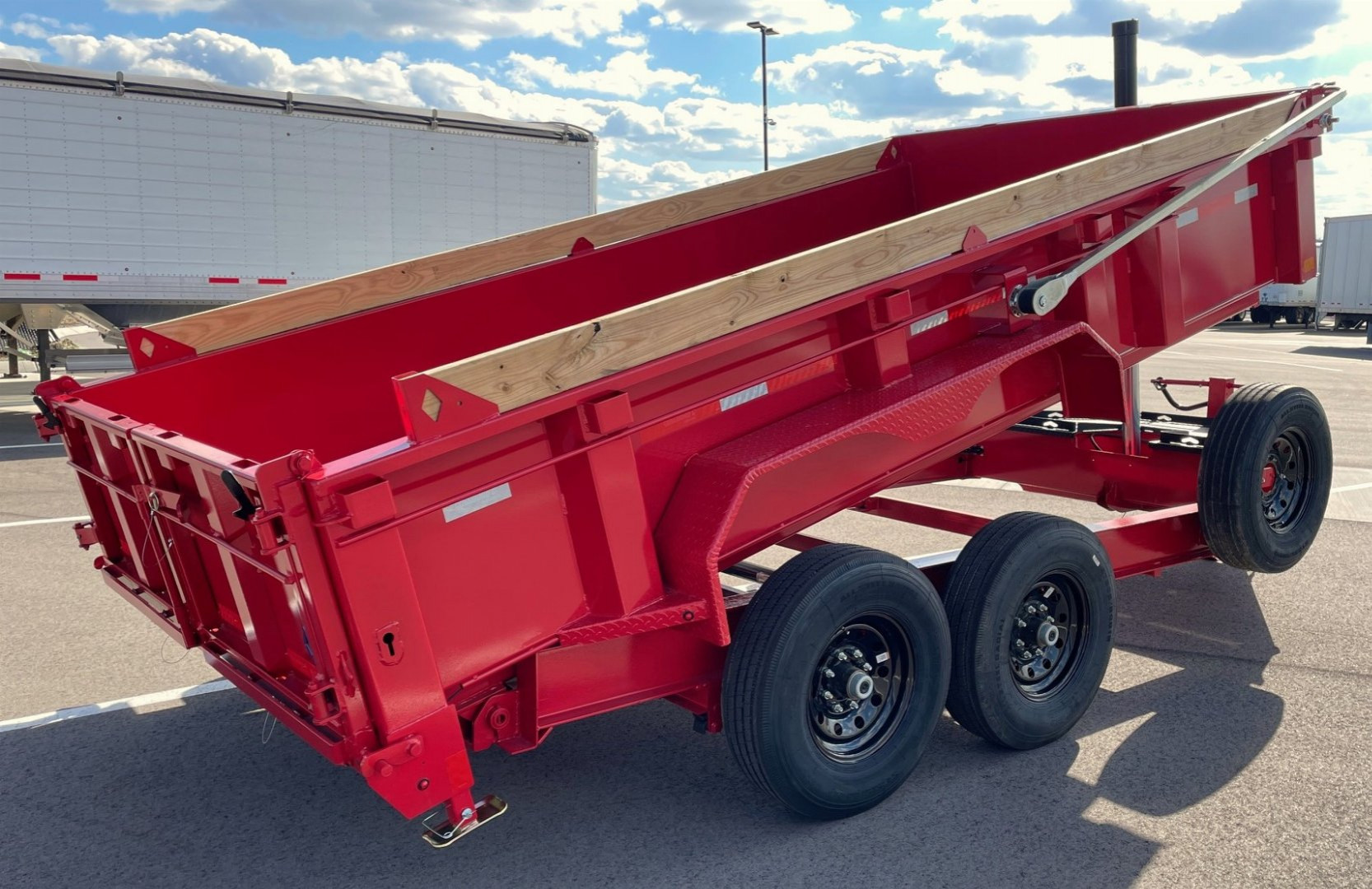 New 2025 Diamond C LPT-207 14' Red Dump Trailer -14900 GWVR, Spare, Solar Charger