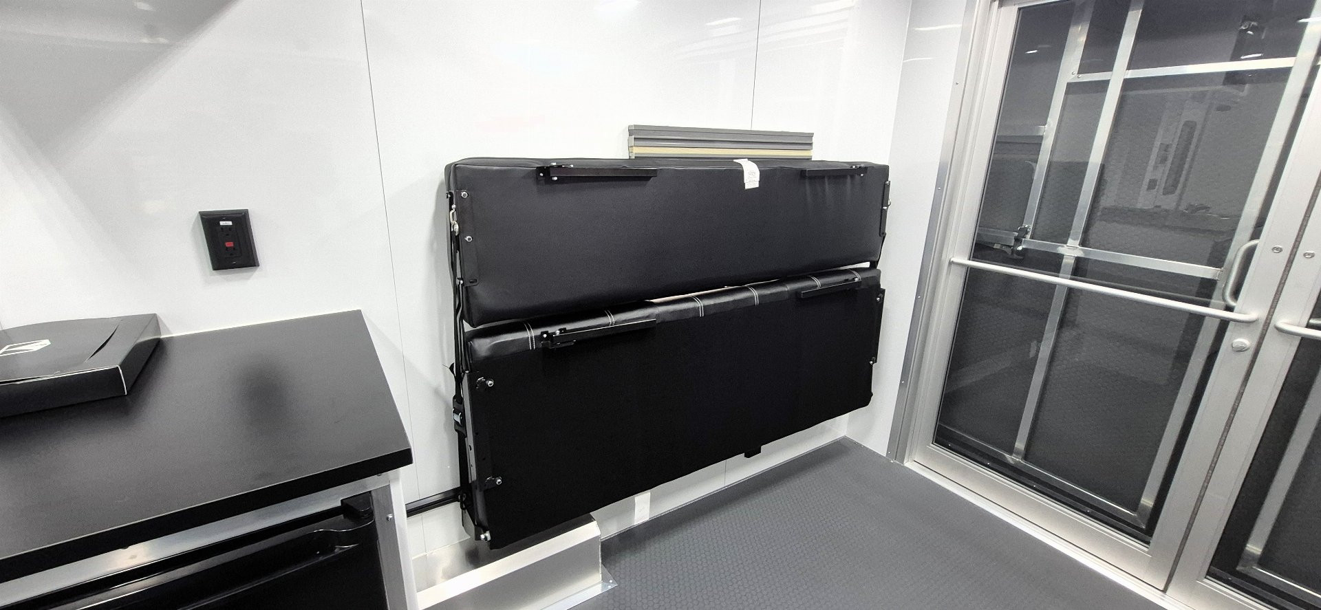 New 24’ Front Office Medical / Office Trailer w/ Bathroom, Generator