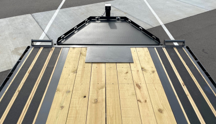 New Diamond C Trailers DET 22' Power Tilt Deck over Trailer 18,000LB, Non Skid Floor, 8K Axles, 17.5" Tires