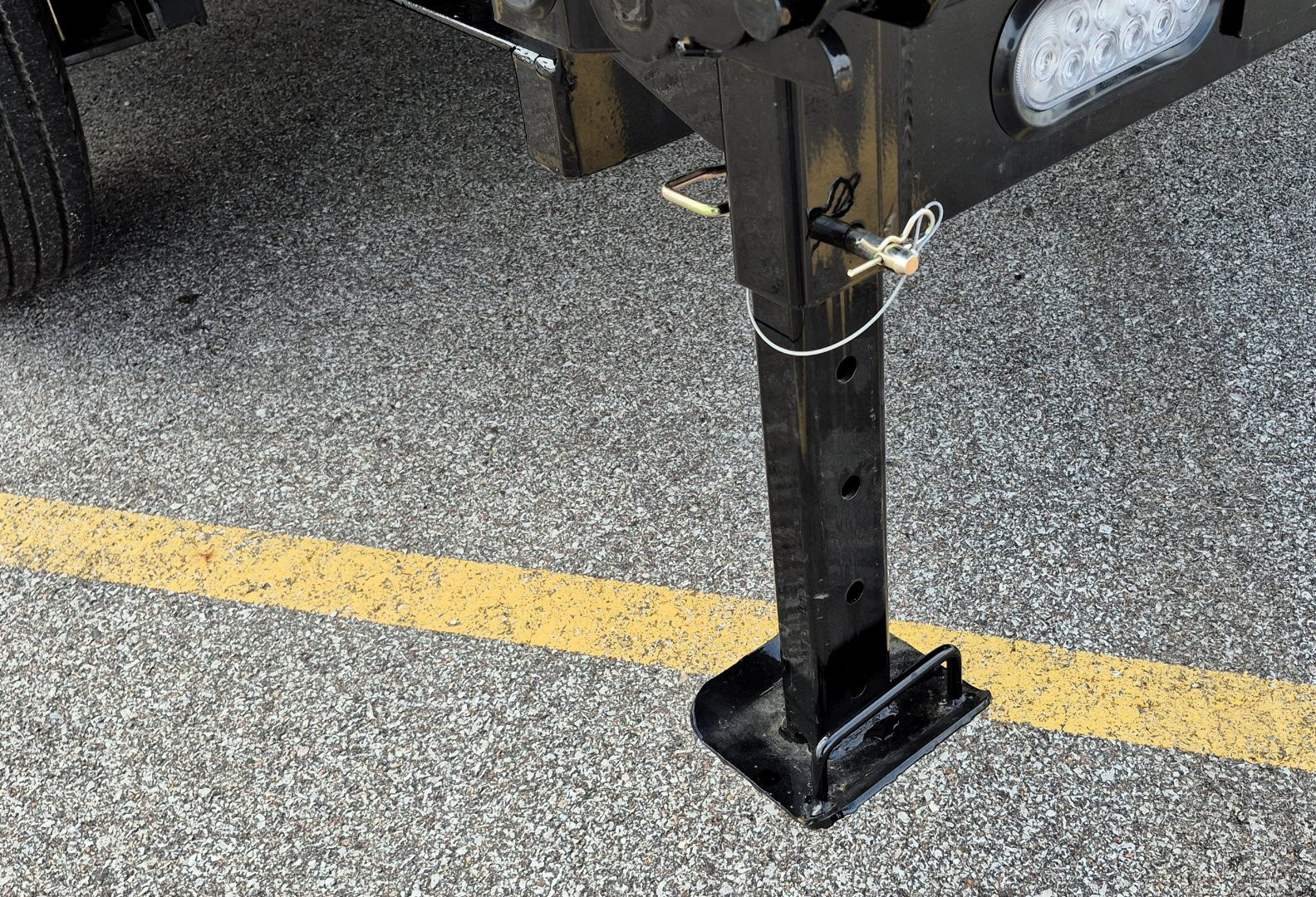 New MAXX- D DTX -83"x 16' Dump Trailer 17,500 (GVWR) 4' Sides, Spare, Wireless Remote