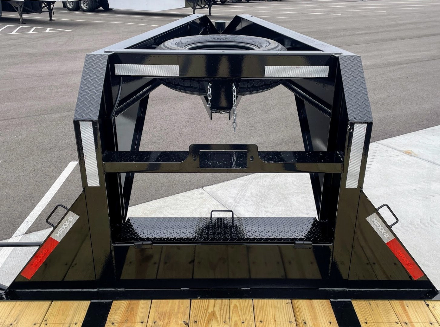 New MAXX-D LDX 102"x 25'+5' GOOSENECK LOW PROFILE DUAL TANDEM FLATBED TRAILER 24,000 GVWR