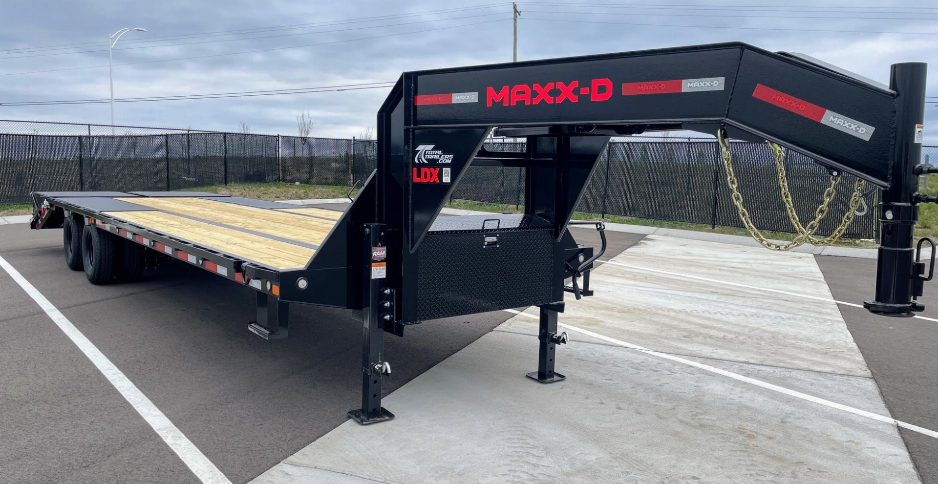 New MAXX-D LDX 102"x 25'+5' GOOSENECK LOW PROFILE DUAL TANDEM FLATBED TRAILER 24,000 GVWR