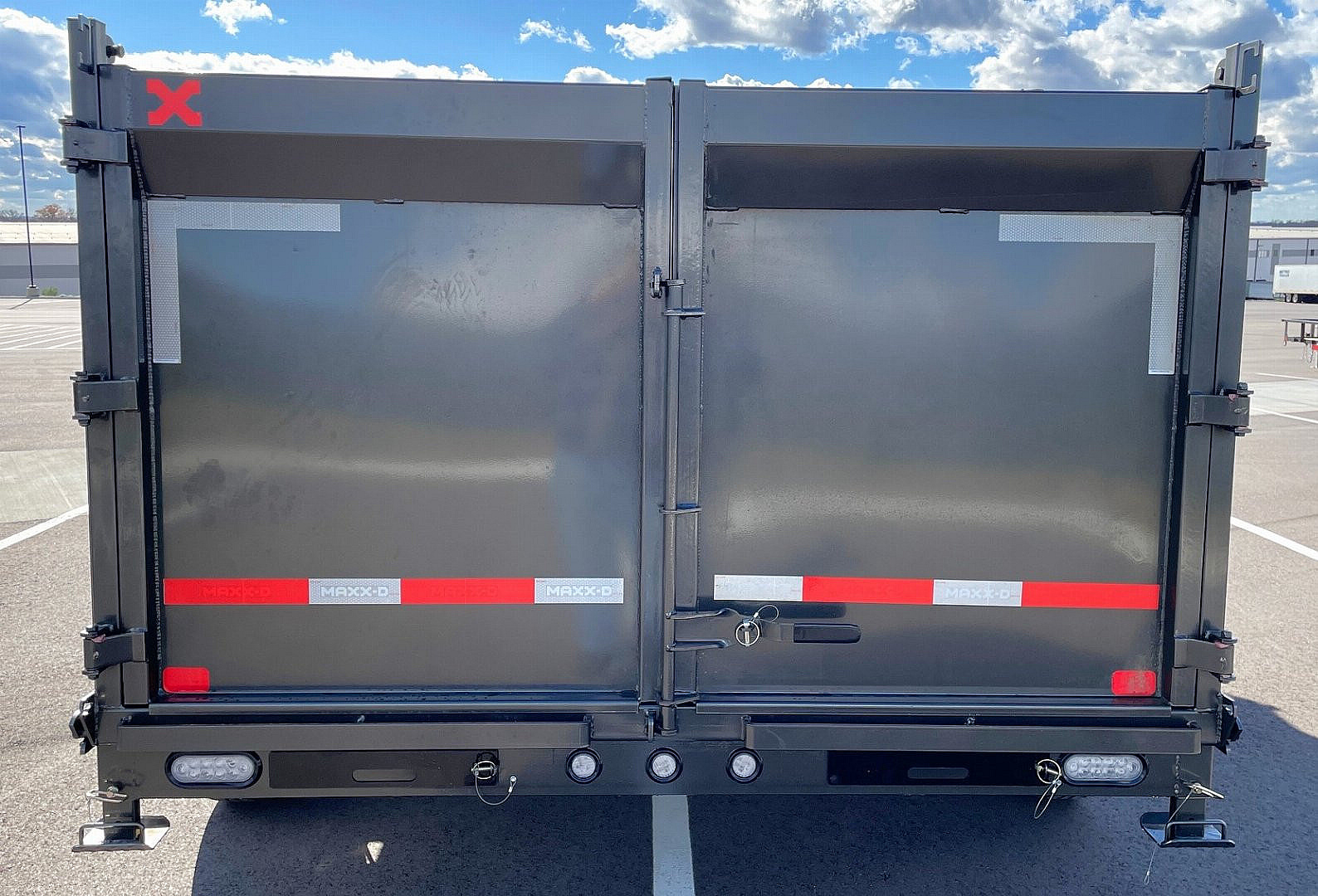 New 2025 MAXX-D DJX -83"x 14' Dump Trailer 14,000 (GVWR) 4' Sides, Spare, Wireless Remote